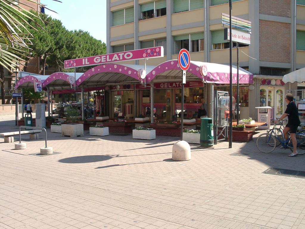 Residenza Holiday Llido Degli Estensi Exterior photo