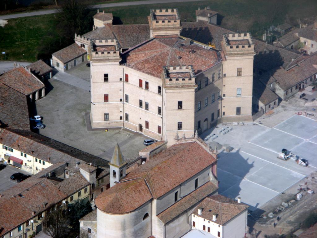 Residenza Holiday Llido Degli Estensi Exterior photo